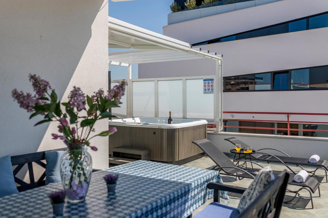 Seaside Penthouse With Hot Tub Sky Living Split Exterior foto
