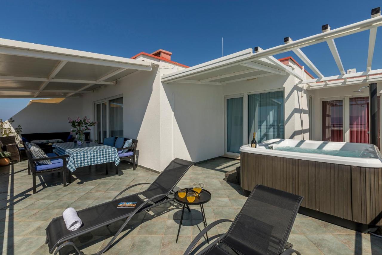 Seaside Penthouse With Hot Tub Sky Living Split Exterior foto
